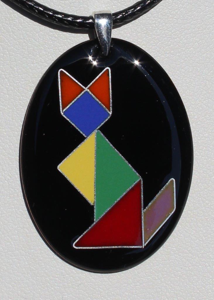 Pendentif « Mistigri » cloisonné de fil d'argent